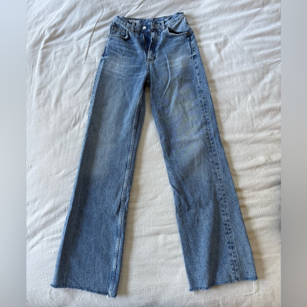 Zara Wide-Leg Denim Jeans